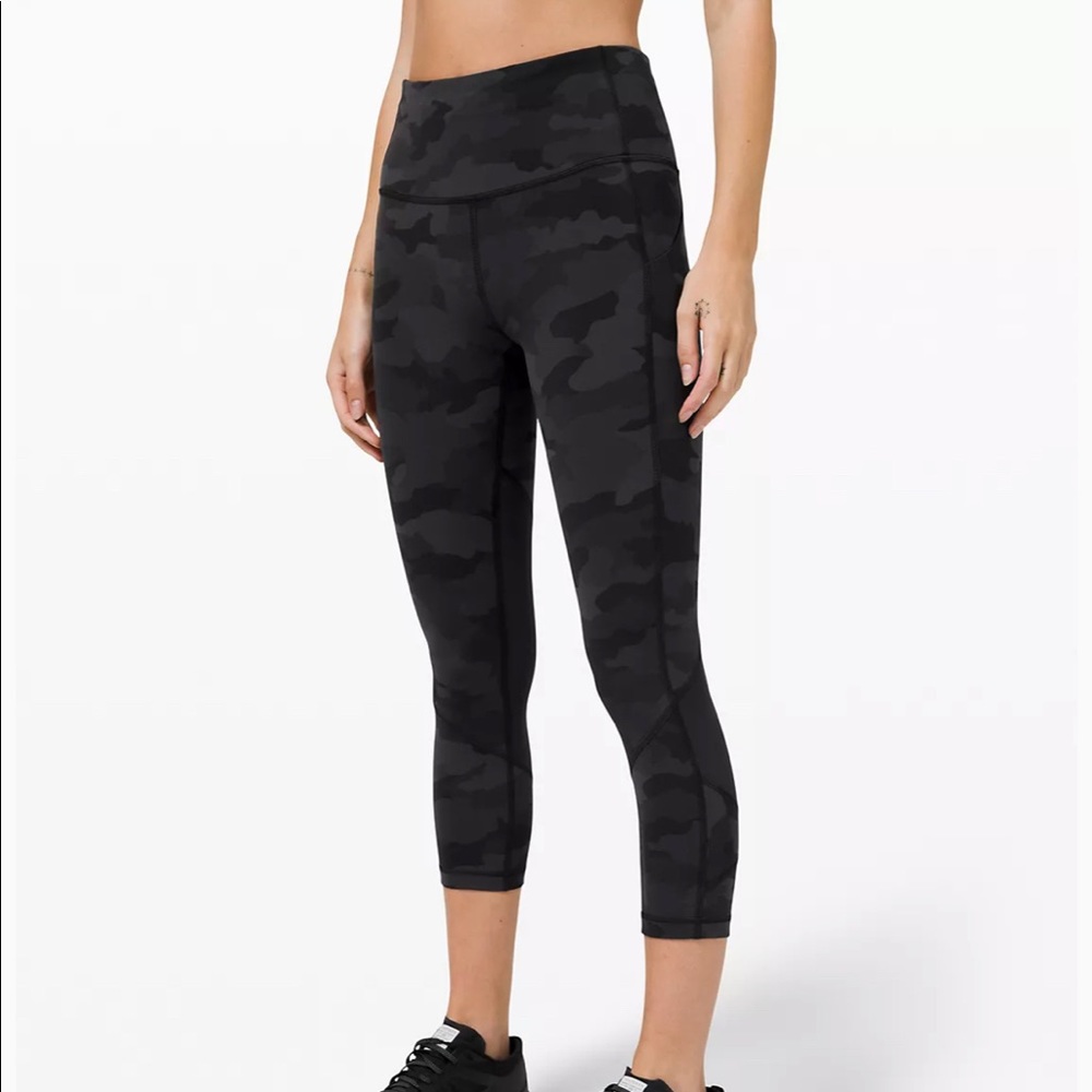 Lululemon Pace Rival Mid-Rise Crop 22” Camo